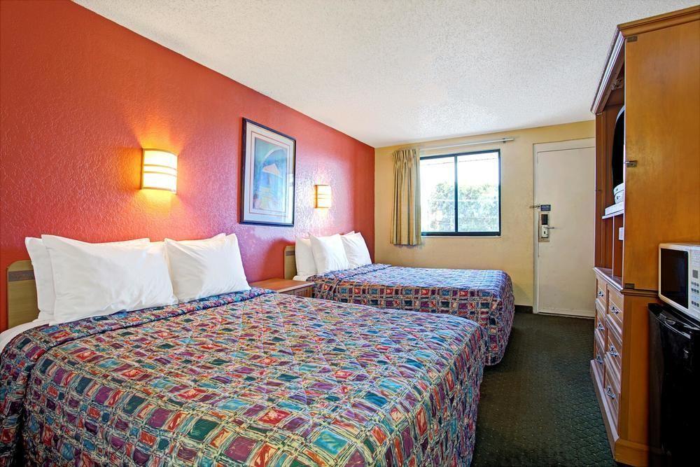 Rodeway Inn Fairgrounds-Casino Mango Buitenkant foto